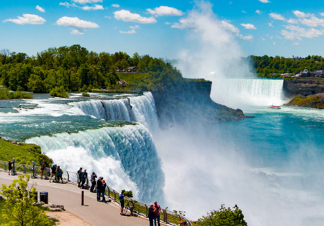 Top 10 Must-See Canadian Attractions Near Niagara Falls